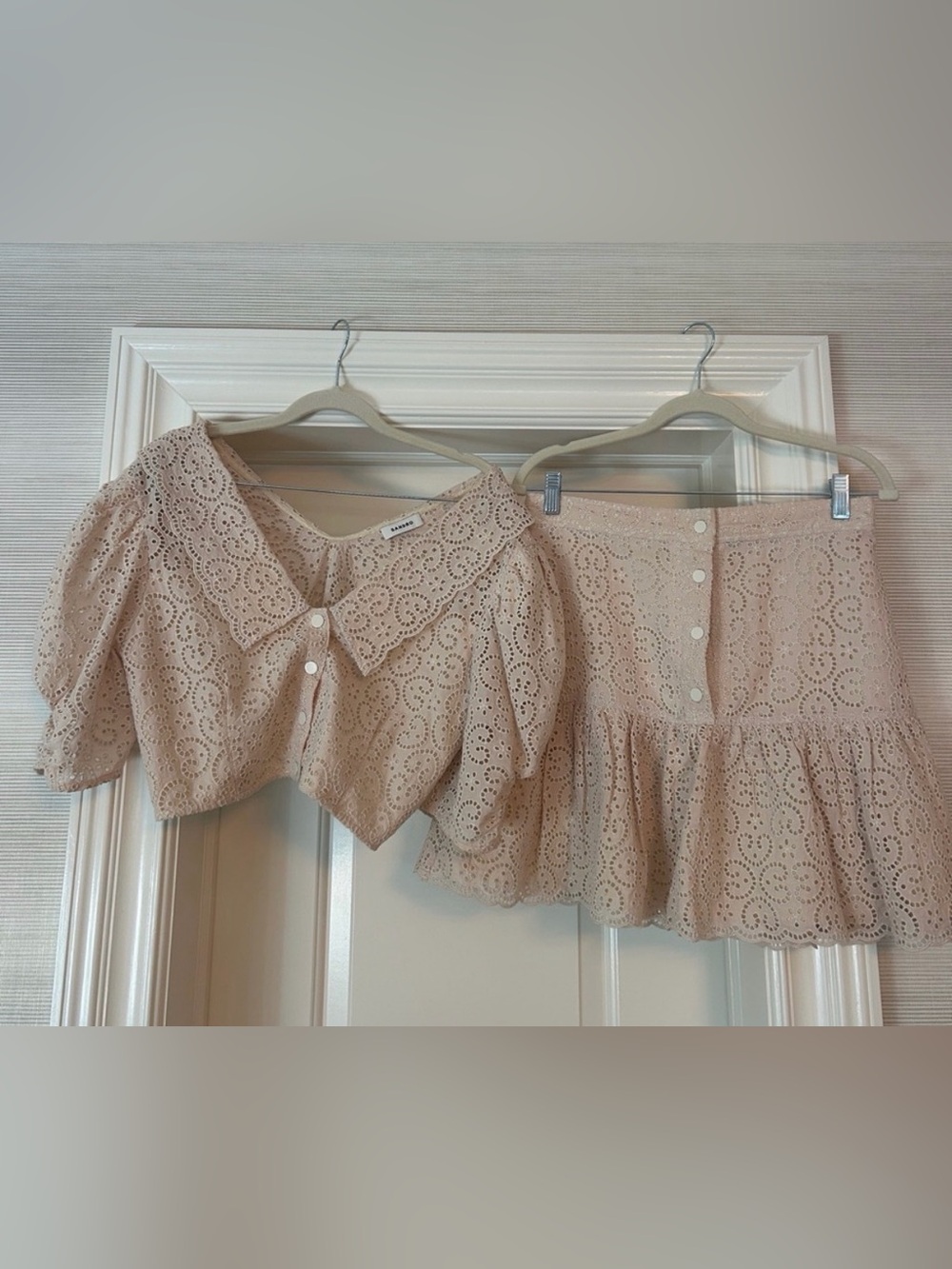 Beige Eyelet Lace Two-Piece Skirt Set - Cropped Top & Ruffled Skirt